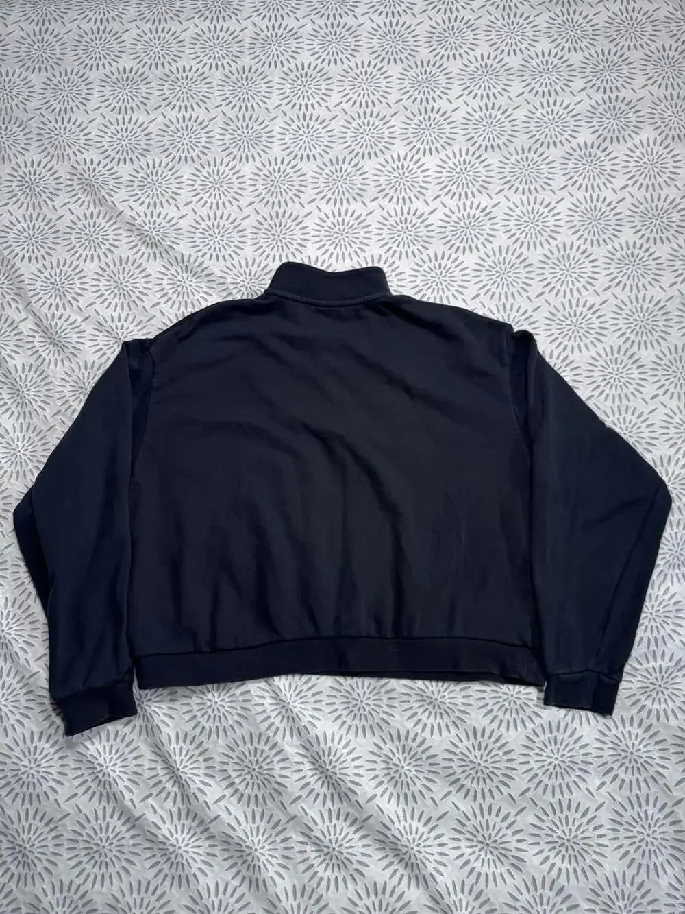 Nike Women's L Black and Gold 1/4-Zip Cropped Sweatshirt DC5501-010